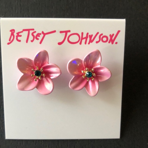 Betsey Johnson Pink Enamel Tropical Flower Stud Earrings Crystal Accent NWT - Picture 1 of 11